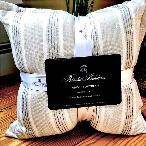 Brooks Brothers Other - 🎉HP🎉BROOKS BROTHERS Set of 2 Indoor/Outdoor Decorative Fade Resistant Pillows!